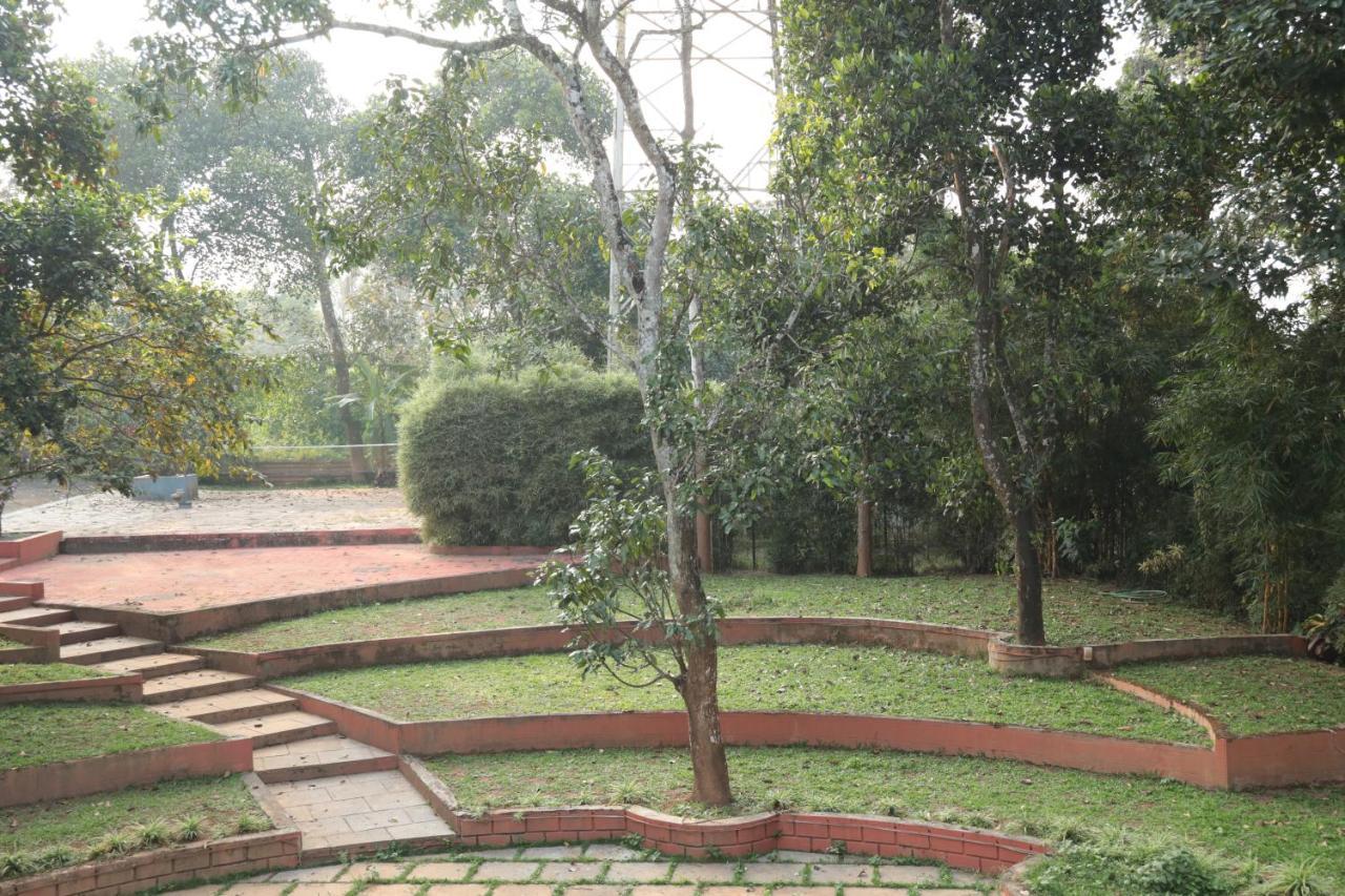 Готель The Wayanad Club Султан-Батері Екстер'єр фото
